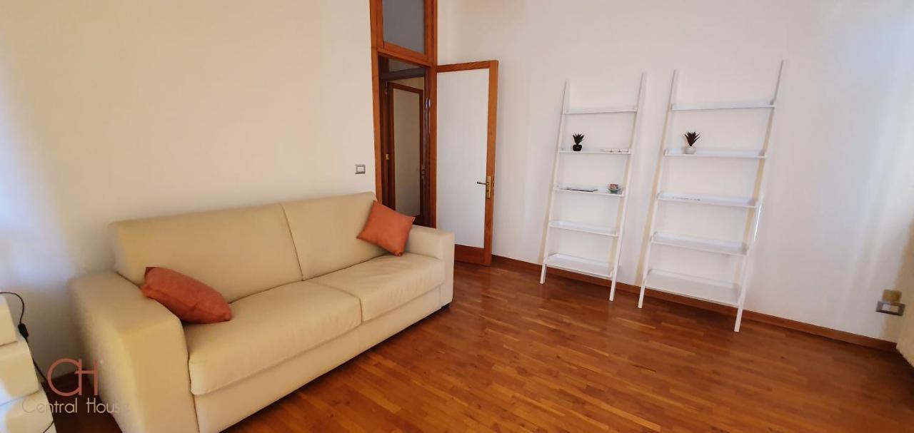 Central House Lecce Eksteriør billede